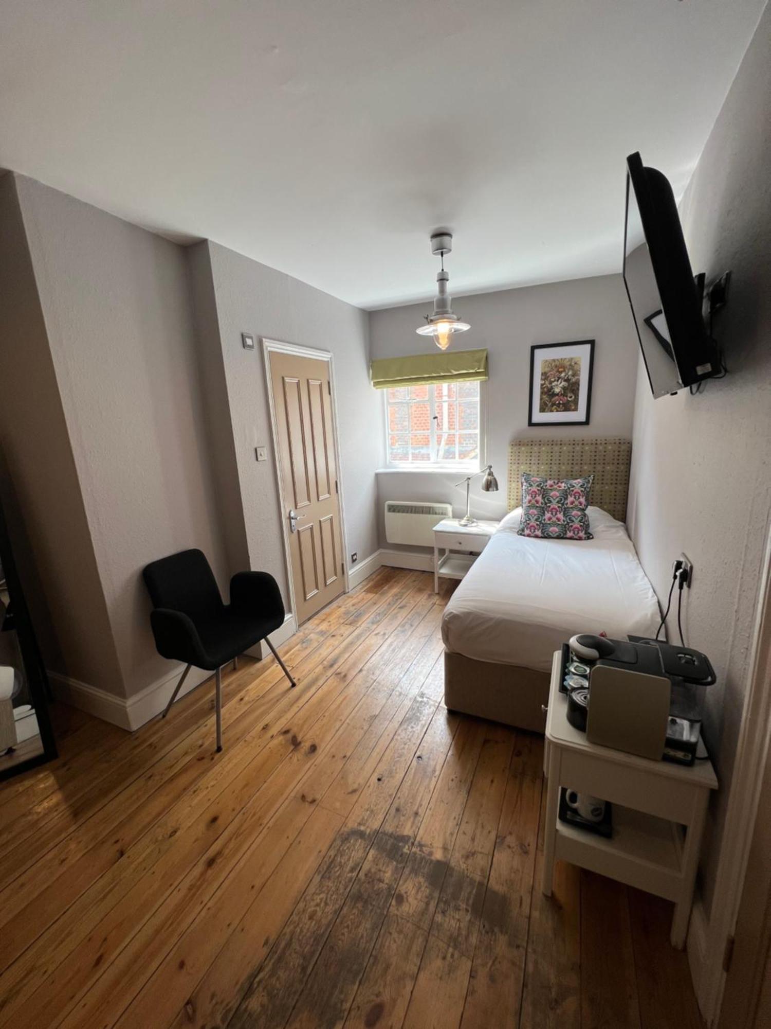 White Horse Bed & Breakfast Maldon Exterior photo